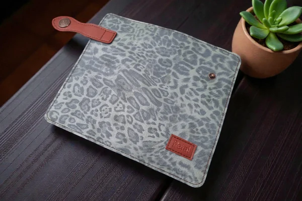 The_Atlas_Wallet_Petal_Sewing_Patterns_21